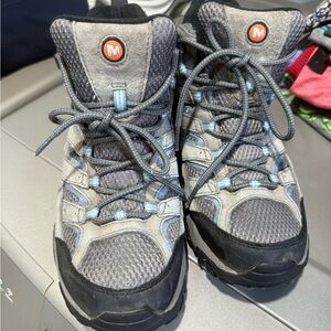 Merrell hiking boots size 9 vibram soles grey/tan high tops
